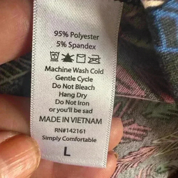 Lularoe large black Gigi short sleeve t shirt multi color arrow quill design. - Picture 7 of 8